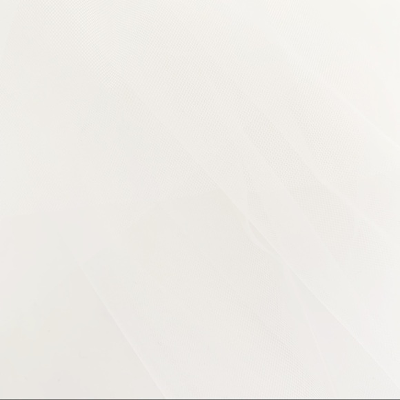 2 layered tulle white cathedral veil raw edge - new never used - Picture 3 of 8
